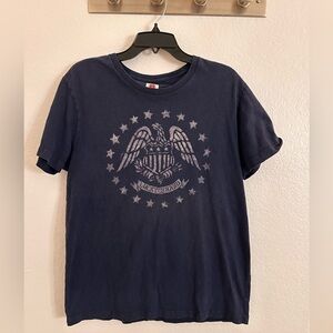 Lucky Brand Men’s Eagle Emblem Navy Short Sleeve Patriotic T-Shirt Size Medium